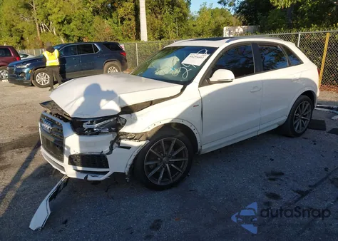 2018 Audi Q3 2.0T Premium/2.0T Sport Premium z USA, uszkodzony, nr VIN WA1BCCFS1JR032487